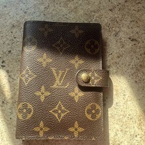 LV authentic agenda PM size